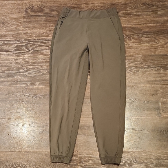 ❤️ NWOT! ATHLETA GREEN TEXTURED BROOKLYN JOGGERS, HIGH RISE, 4 - Picture 5 of 15